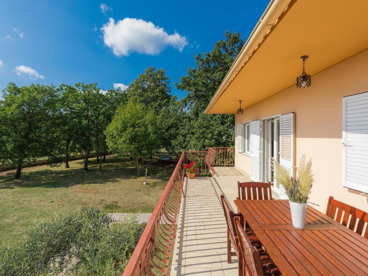 Apartment Macini - ROJ466 Žminj Esterno foto
