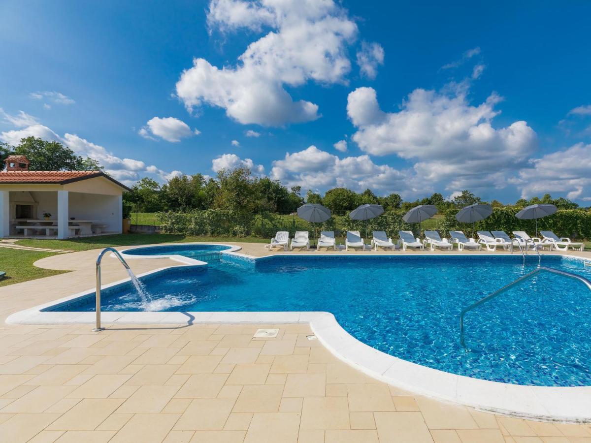 Apartment Macini - ROJ466 Žminj Esterno foto