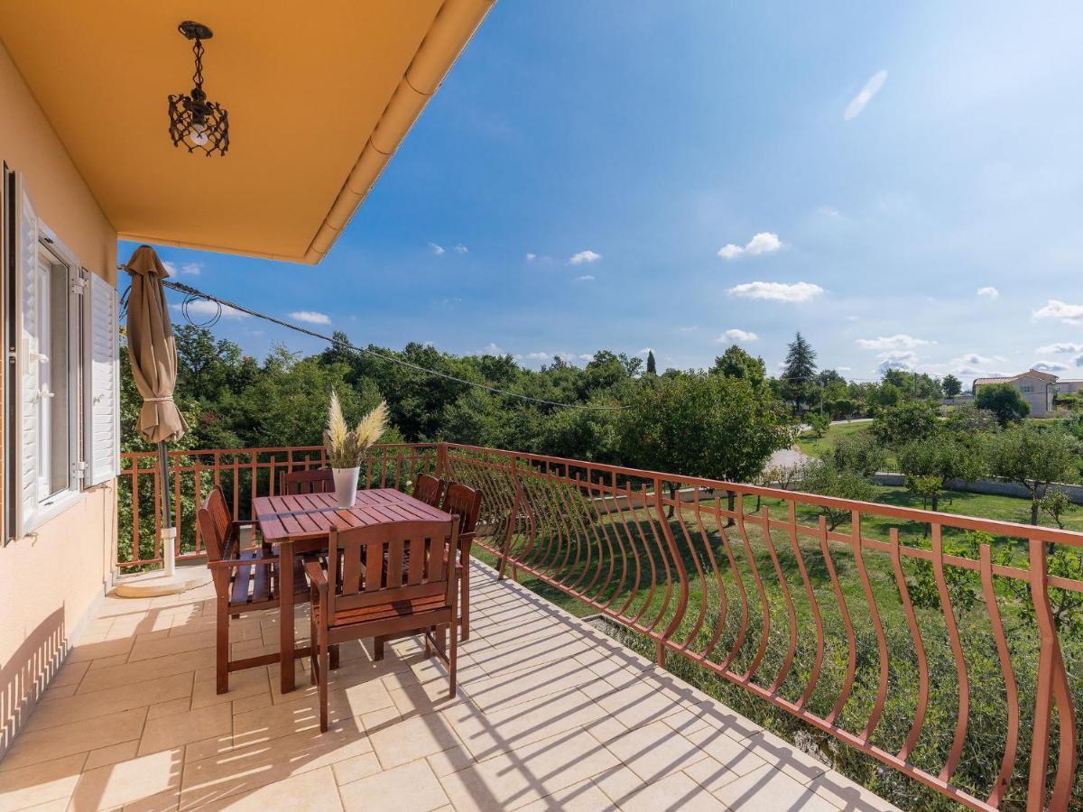 Apartment Macini - ROJ466 Žminj Esterno foto