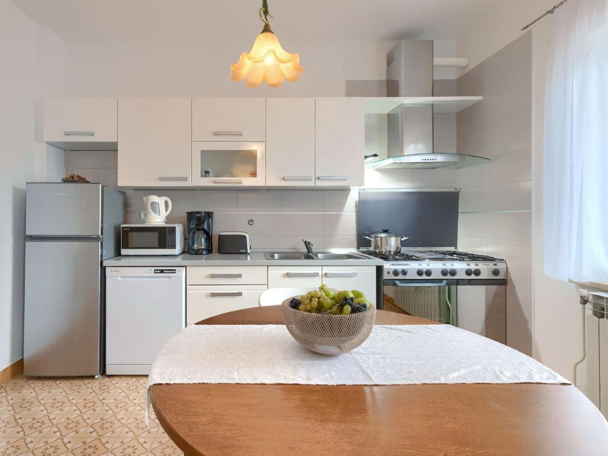 Apartment Macini - ROJ466 Žminj Esterno foto